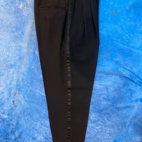 Deconstructed tuxedo by Comme Des Garçons - Picture 10 of 10